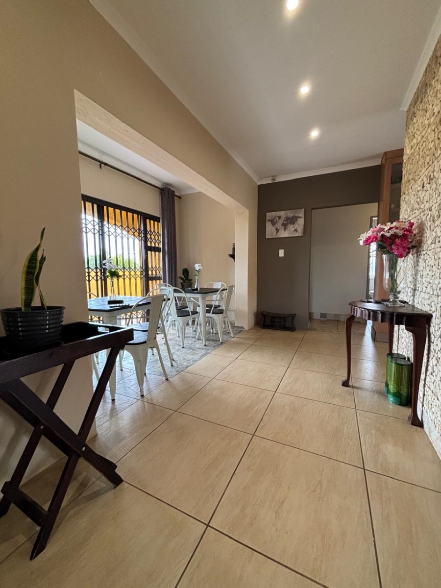8 Bedroom Property for Sale in Rustenburg Rural North West